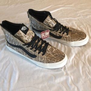 Hi-top Vans for woman